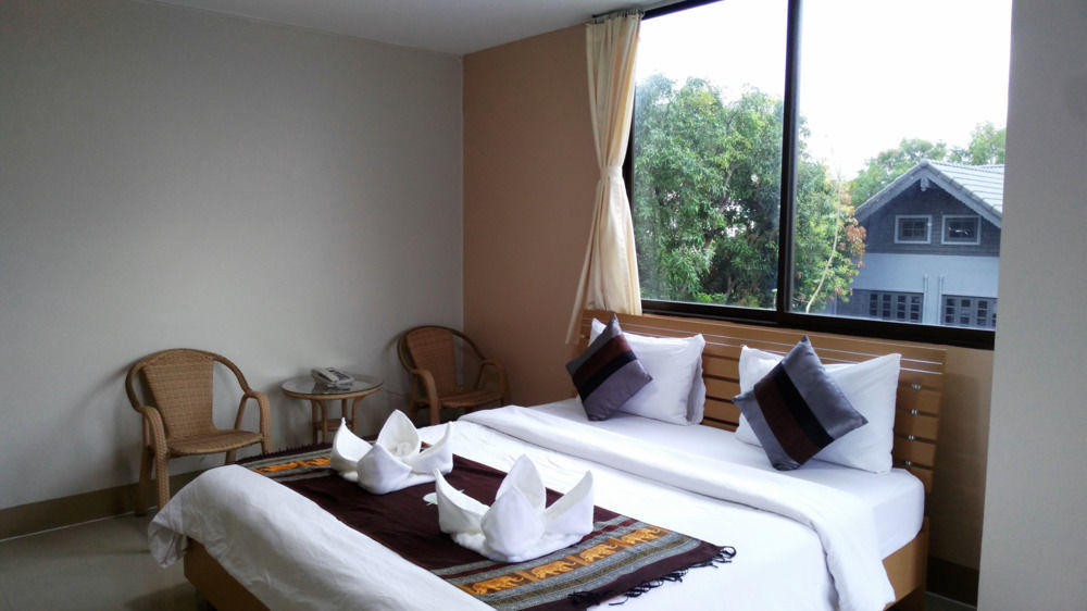 Ck2 Hotel Bangkok Exterior photo